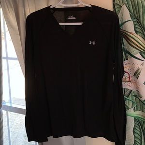 Under Armor black long sleeve workout tee